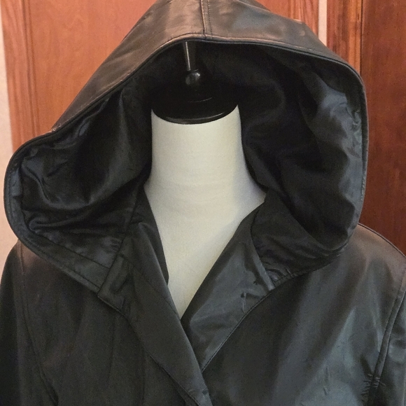 Outbrook Women Large (12/14) Sleek Black Rain Jacket Hidden Buttons with FLAW - Picture 5 of 14